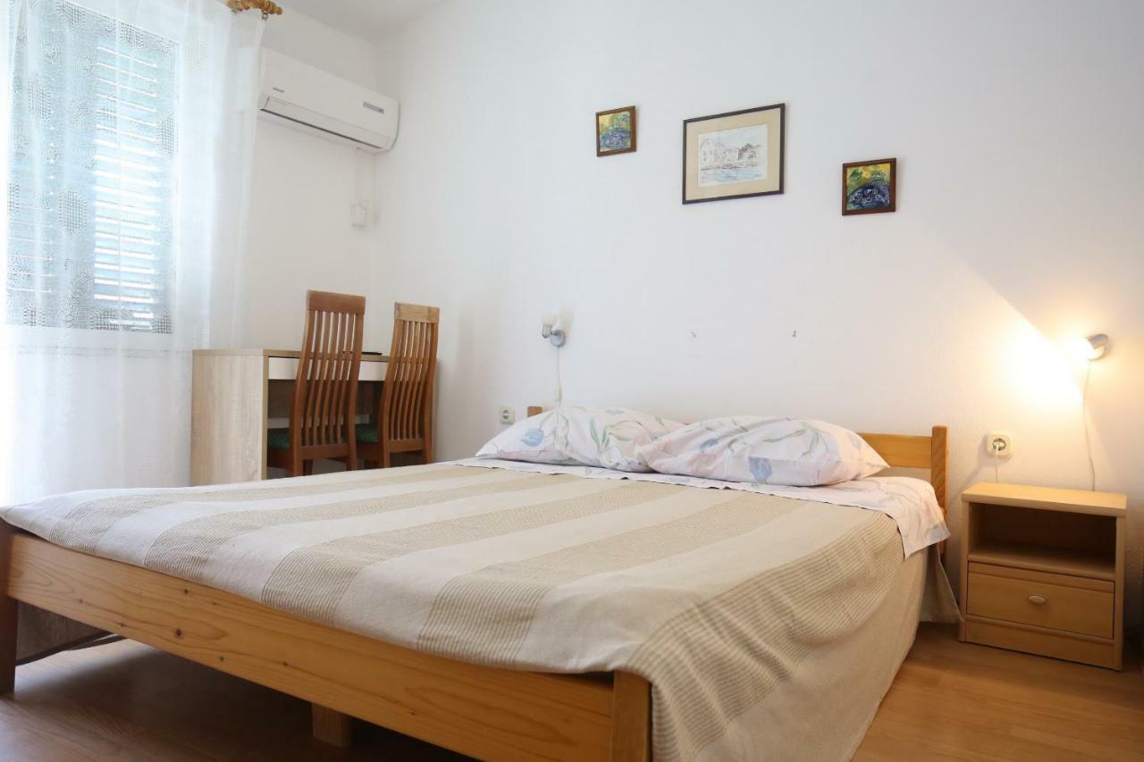 Apartment And Rooms Roko Zaglav Ngoại thất bức ảnh