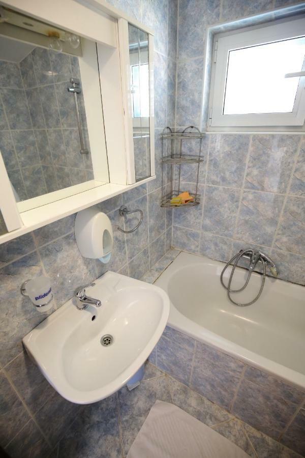 Apartment And Rooms Roko Zaglav Ngoại thất bức ảnh