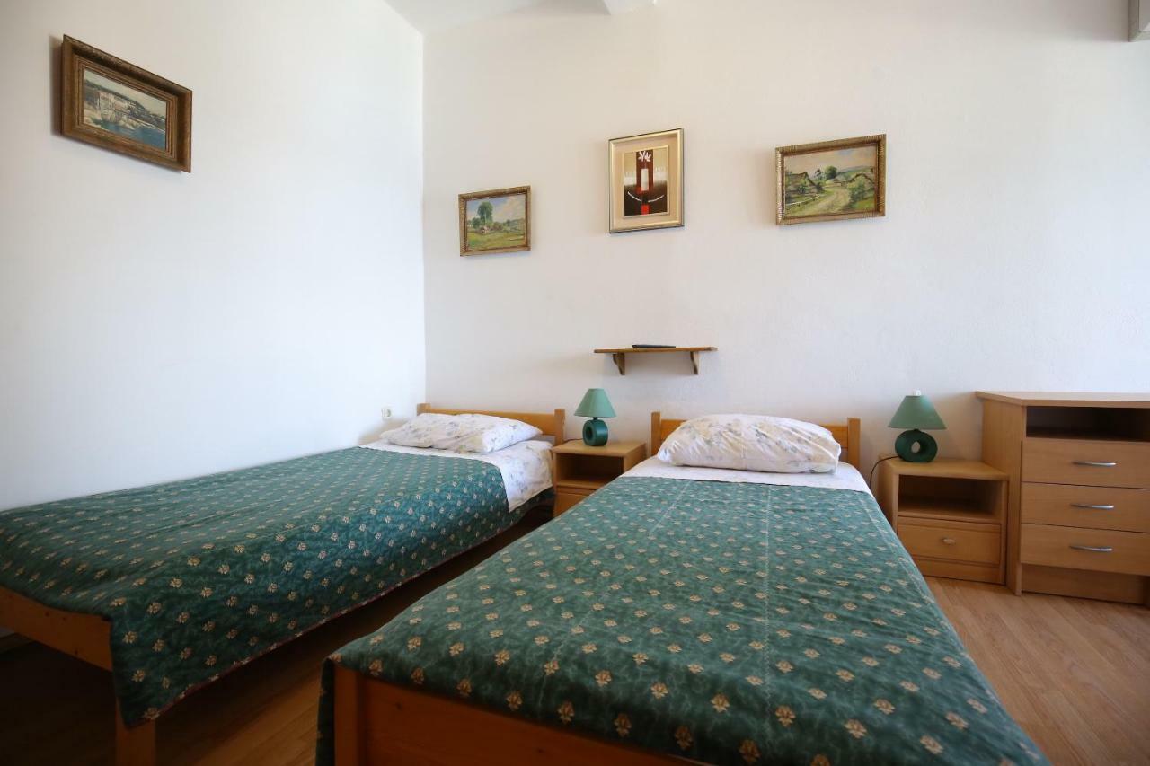 Apartment And Rooms Roko Zaglav Ngoại thất bức ảnh