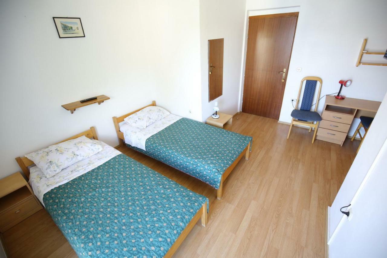 Apartment And Rooms Roko Zaglav Ngoại thất bức ảnh