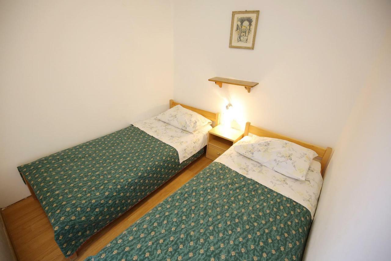 Apartment And Rooms Roko Zaglav Ngoại thất bức ảnh